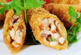 Chả giò hải sản – Món khai vị “gây nghiện” cho mọi buổi tiệc cơ quan