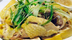 Gà hấp hành